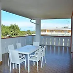 Appartement Spacious Flat With Fireplace Terrace *