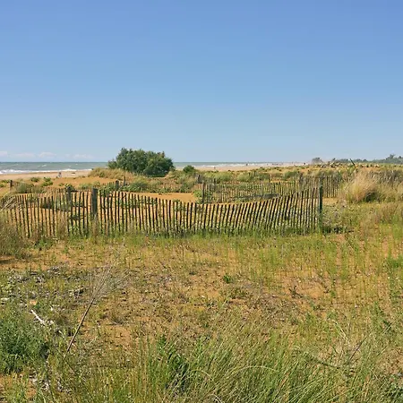 Apartment Spacious Flat With Fireplace Terrace Bibione