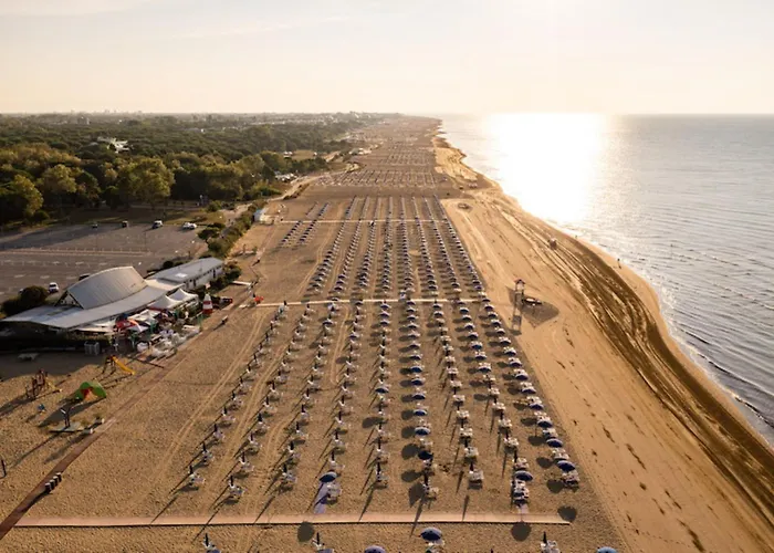 Spacious Flat With Fireplace Terrace Apartment *